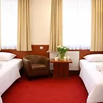 Amber 3* Raszyn