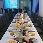 Amber Oda ve Kahvaltı
