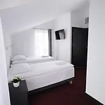Amber Oda ve Kahvaltı 3*