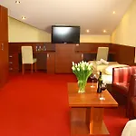 Amber Oda ve Kahvaltı 3*