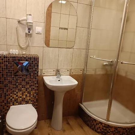 לינה וארוחת בוקר & Restauracja Amber