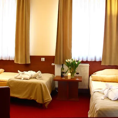 & Restauracja Amber Bed and breakfast Raszyn