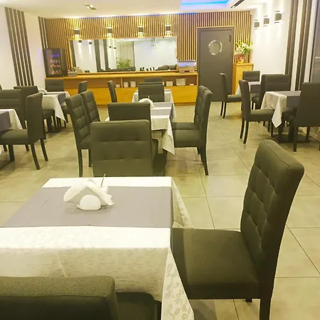 & Restauracja Amber Frühstückspension