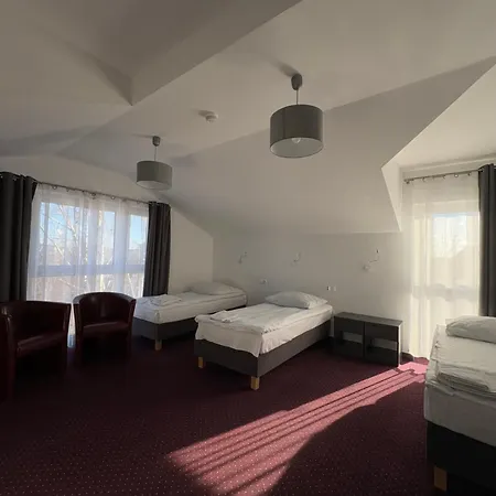 Frühstückspension & Restauracja Amber Raszyn