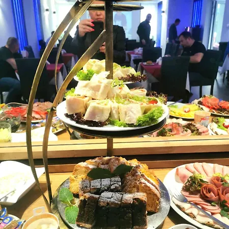 & Restauracja Amber 3* Raszyn