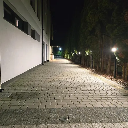 Frühstückspension & Restauracja Amber Raszyn