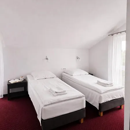 Amber 3* Raszyn