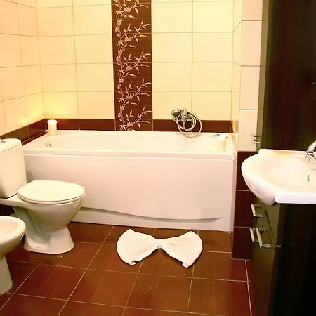 Frühstückspension & Restauracja Amber 3*