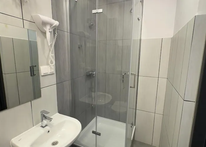 & Restauracja Amber Panzió Raszyn