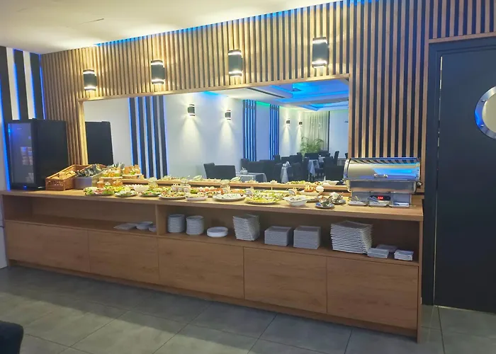 & Restauracja Amber Panzió Raszyn